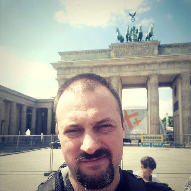 Bratwurst i żarty – Polski stand-up po angielsku w Niemczech
