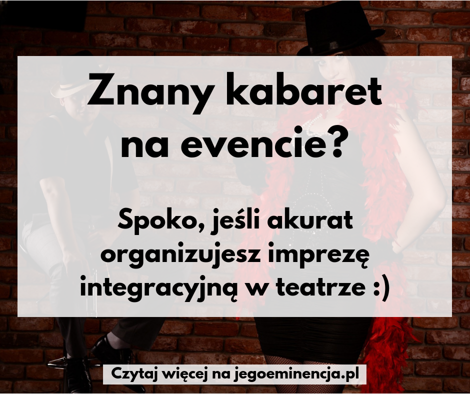 artyści kabaretowi przed występem na evencie