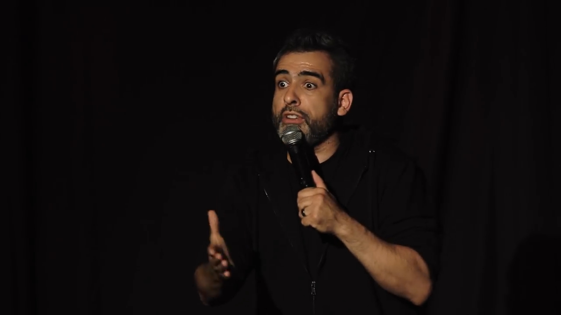 Abelard Giza. Zrzut ekranu z programu "Numer 3"
